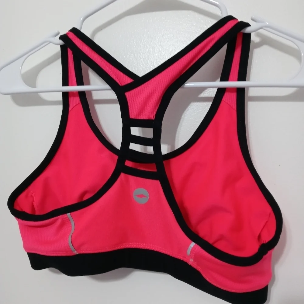 Avia pink black lined racerback sports bra mesh sides reflective logo M